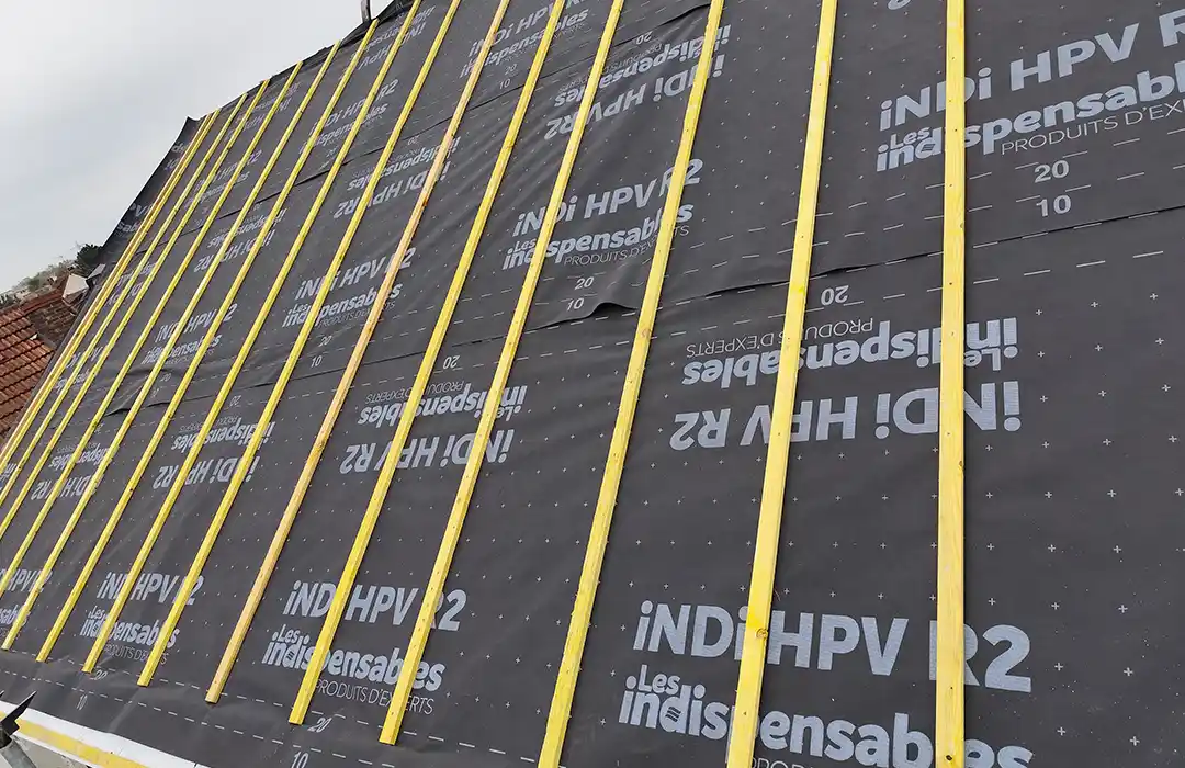 Écran HPV posé, liteaux verticaux - Teggy Couverture